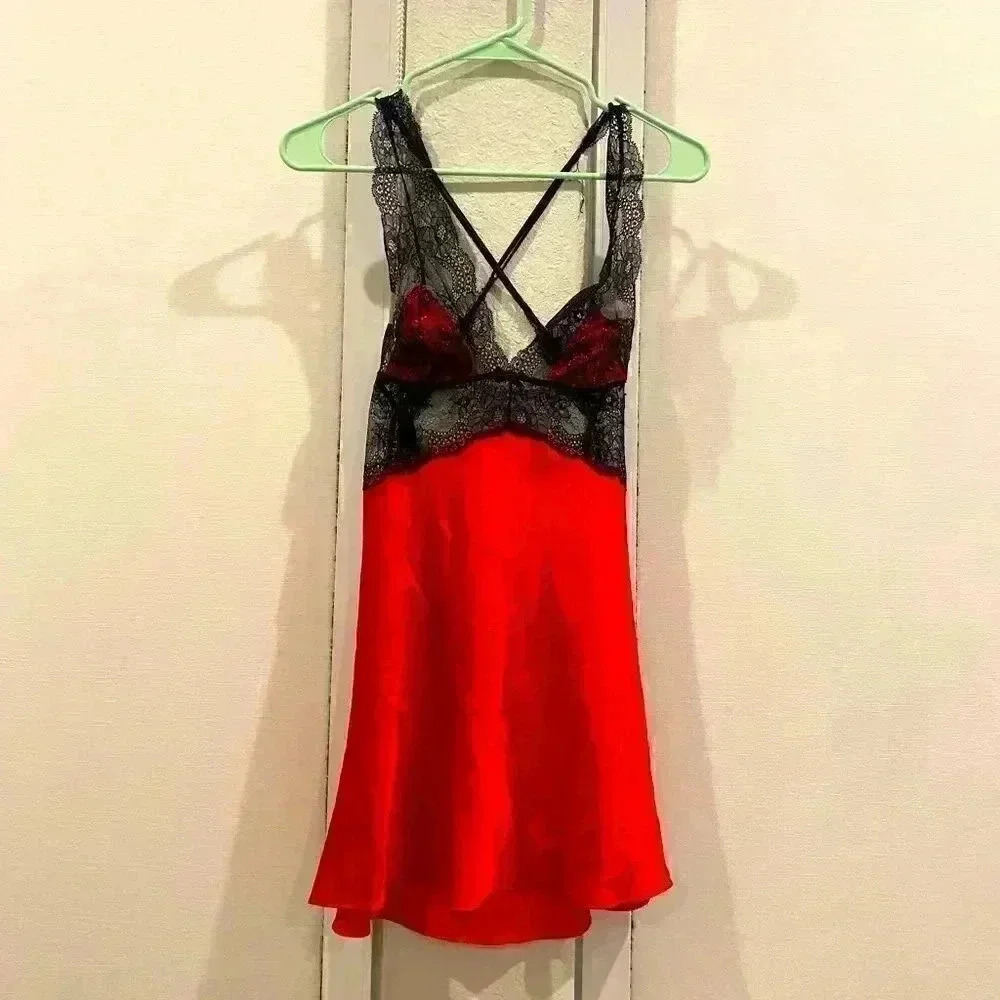 VICTORIAS SECRET | Red/Black Lace Lingerie | Sz M | EUC